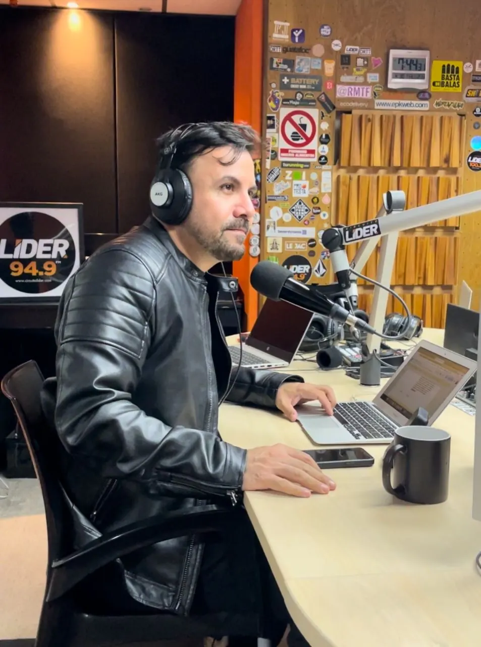 Álvaro en cabina